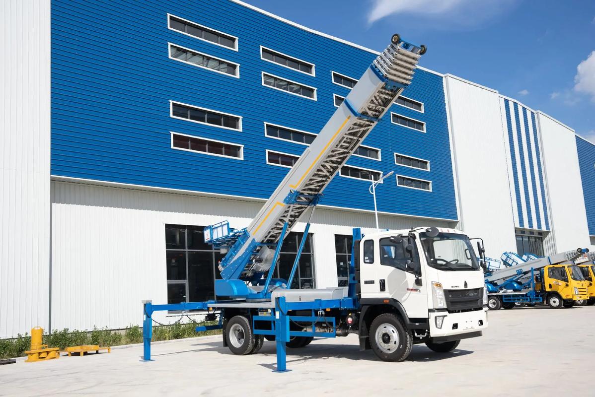 富顺小型云梯车上料车租赁多少钱