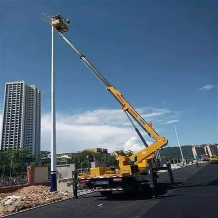 富顺维修路灯的曲臂升降车出租