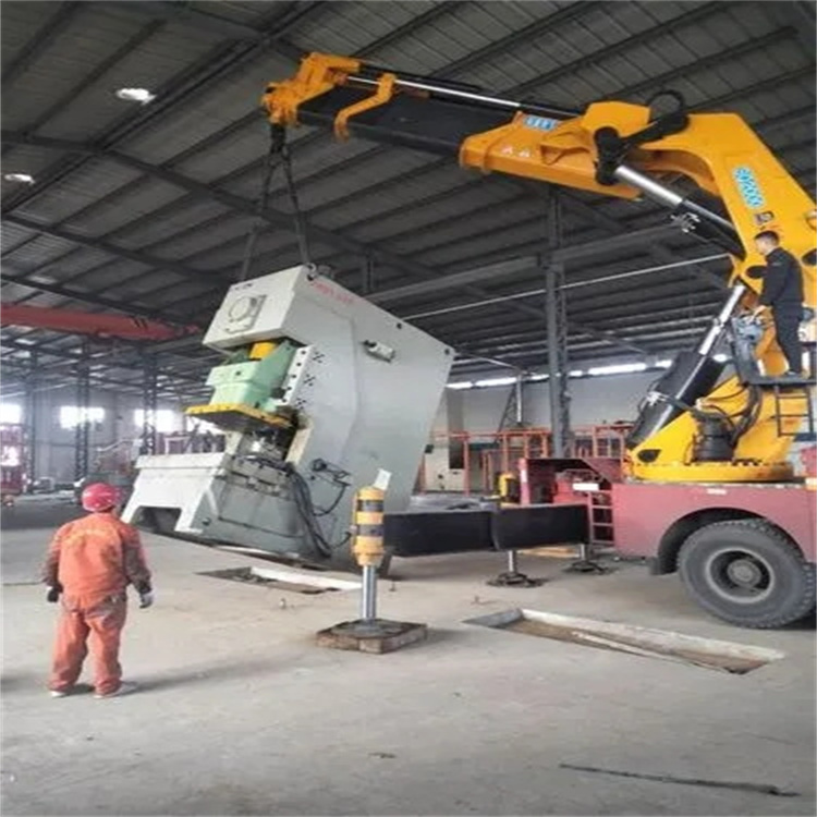 富顺80吨折臂吊车出租附近电话